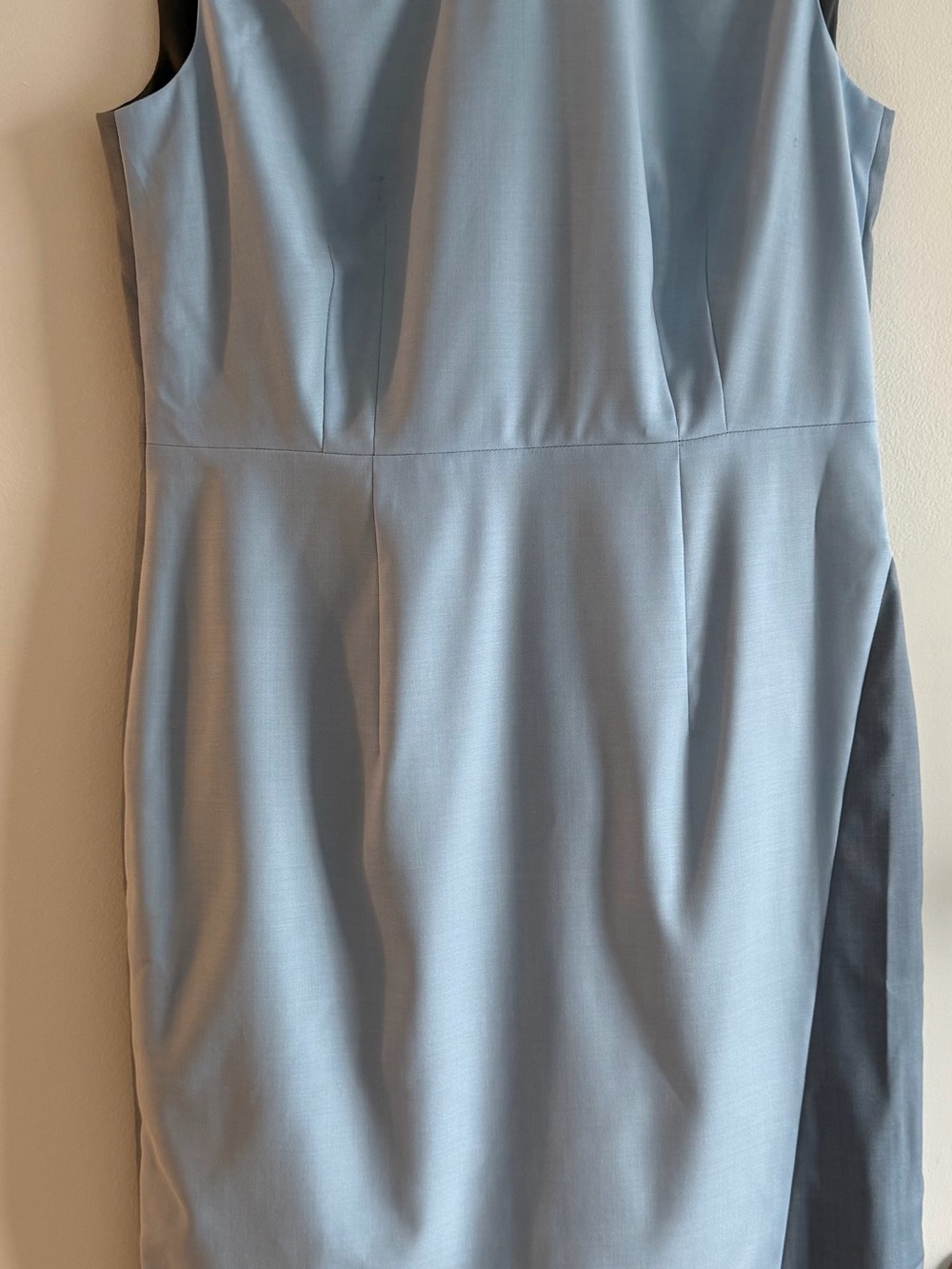 Hugo Boss Doreli Dress, 100% Virgin Wool, Size 6, Brand New with Tags - Picture 2 of 5